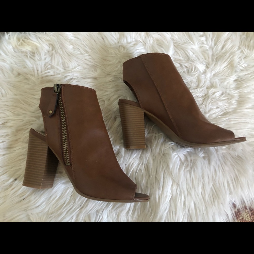 Steve Madden booties